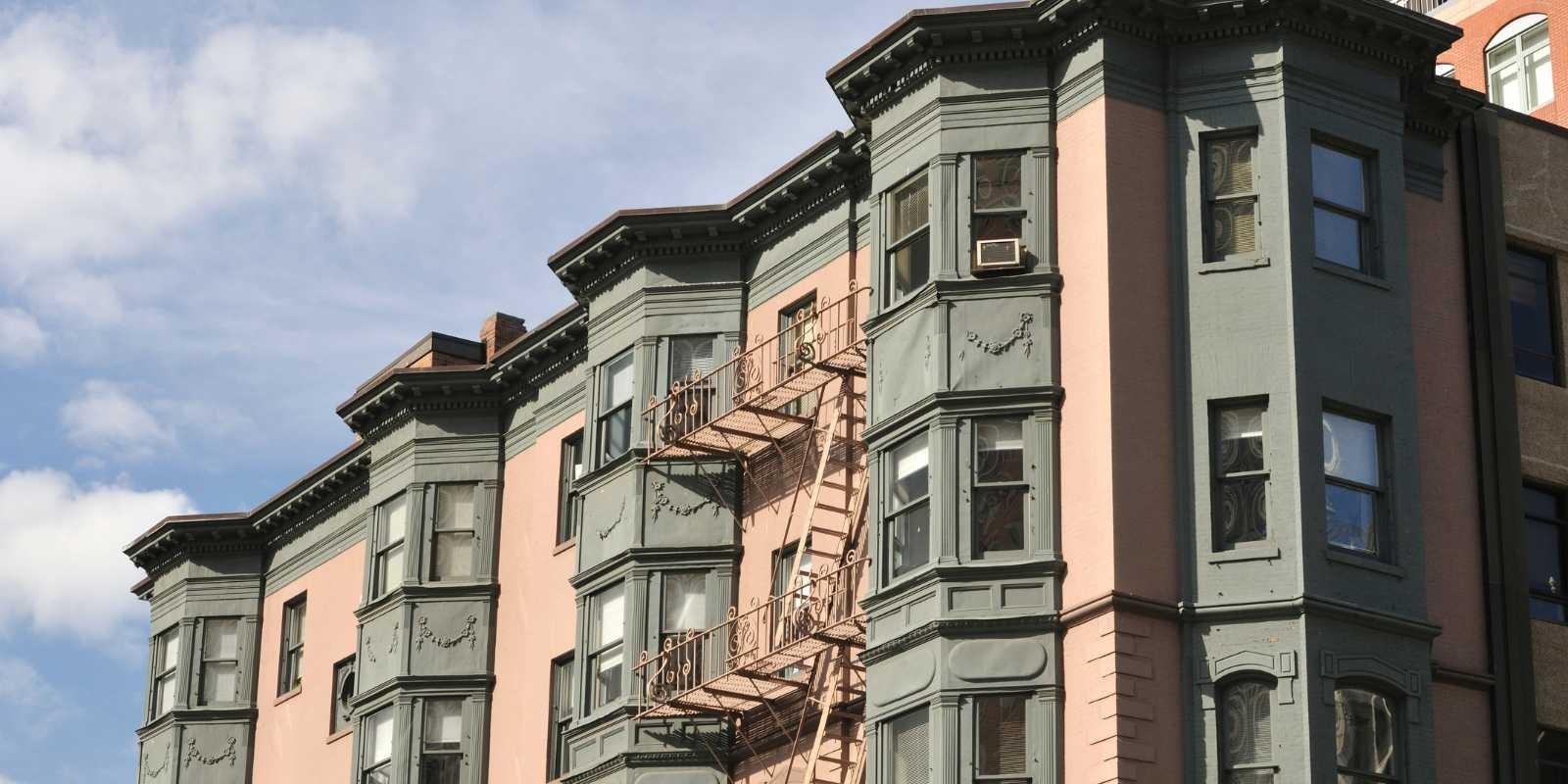 Townhouses con encanto histórico: Reviviendo el pasado con comodidades contemporáneas