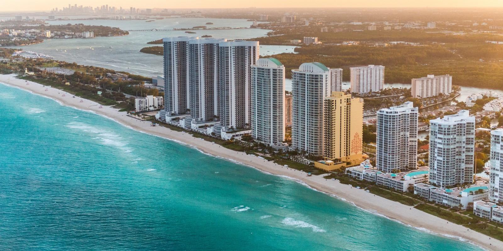 Colombia vuelve a liderar las búsquedas globales de bienes raíces en el sur de Florida en junio de 2025