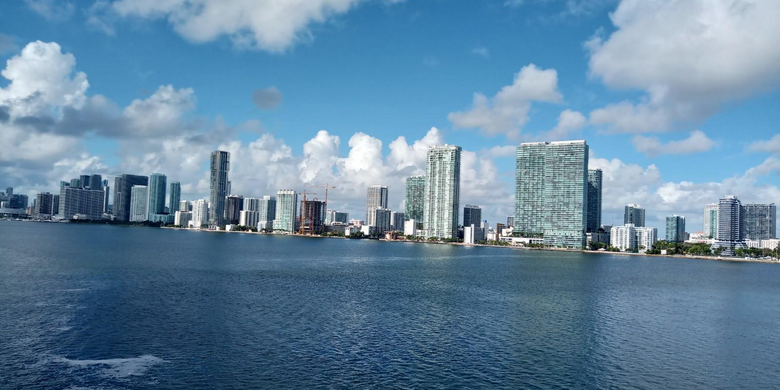 Miami: La Cima de la Valorización Consolidada — Por Qué el Vendedor Estratégico Gana Hoy