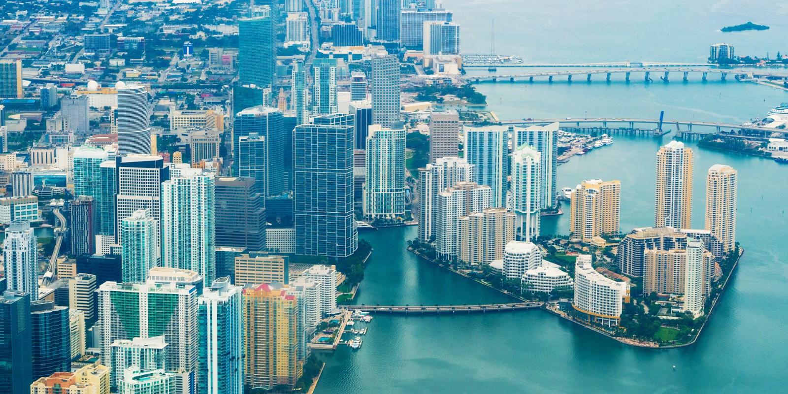 Las Fortunas de Latinoamérica Desembarcan en Miami